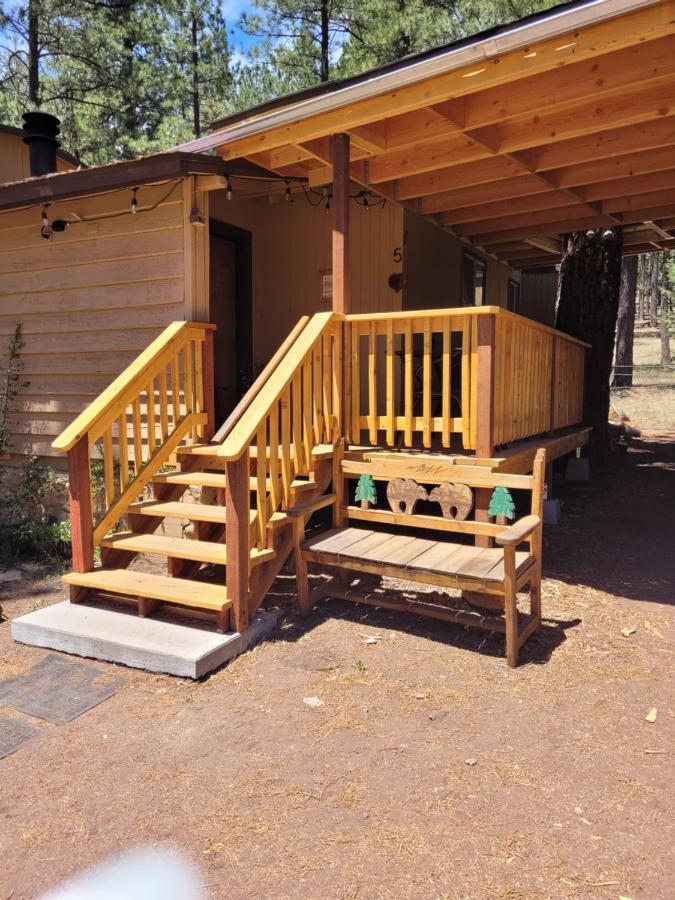 Greer Point Trails End Cabins ภายนอก รูปภาพ