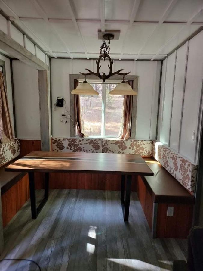 Greer Point Trails End Cabins ภายนอก รูปภาพ